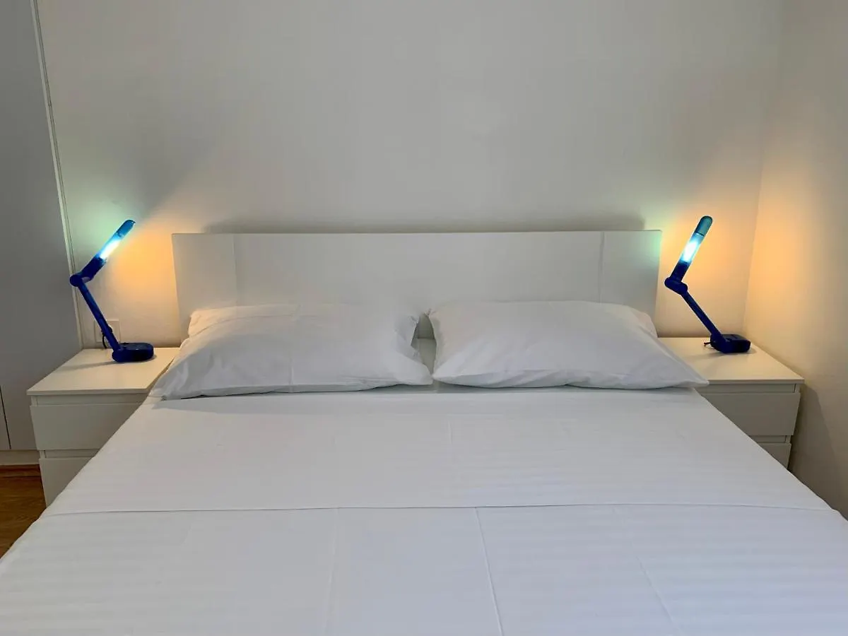Apartments Parac