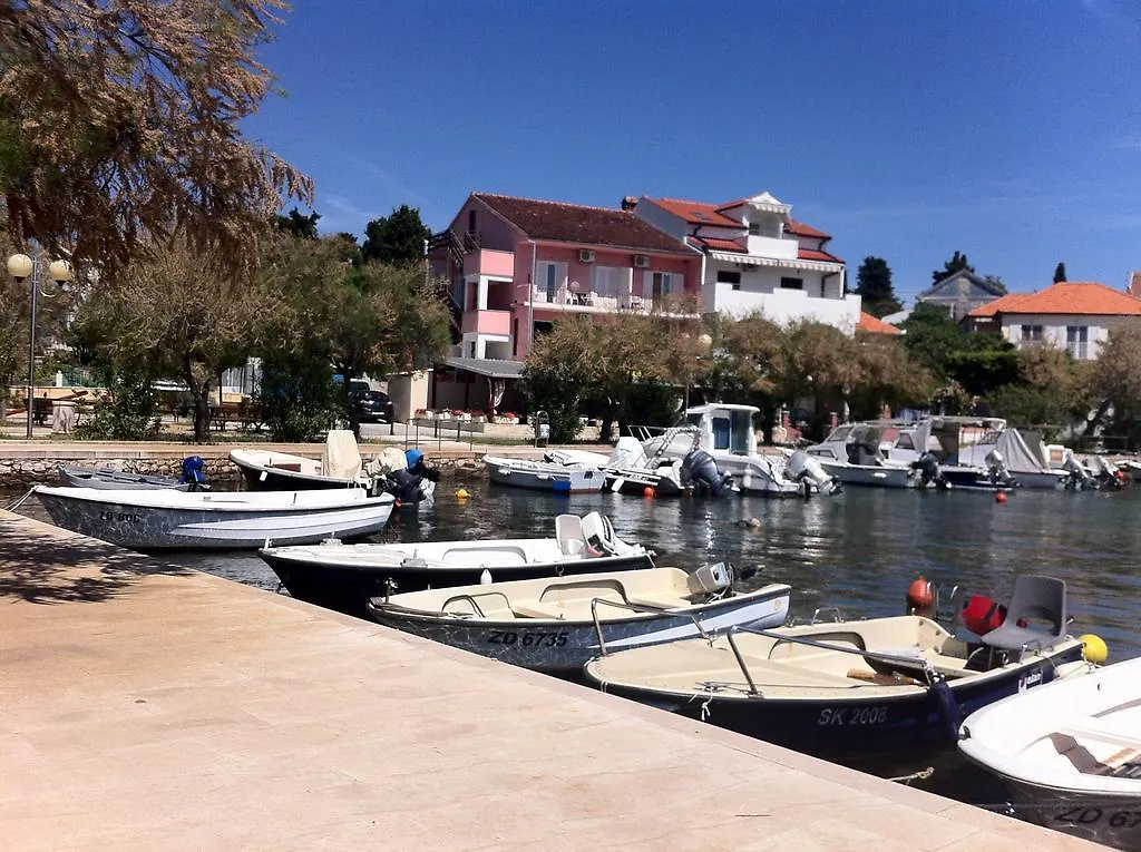 Apartments Parac