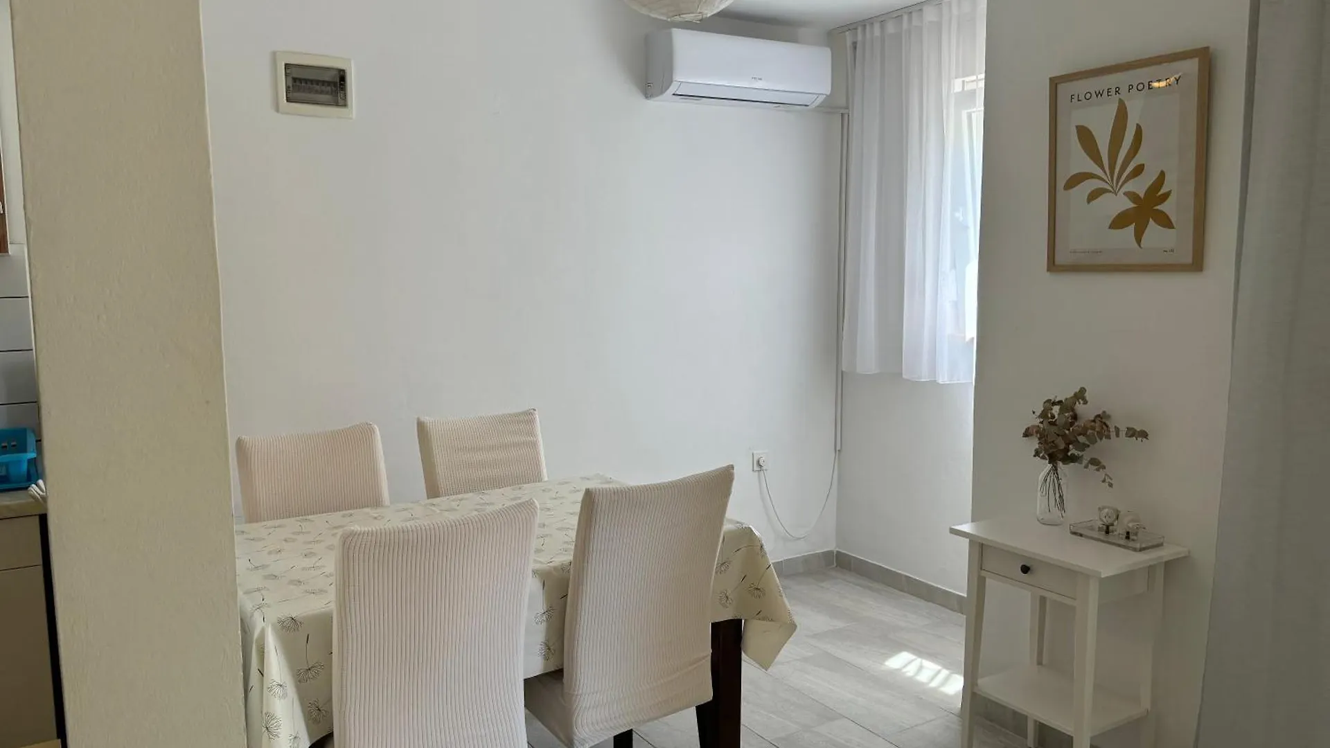 Apartments Parac  Petrcane