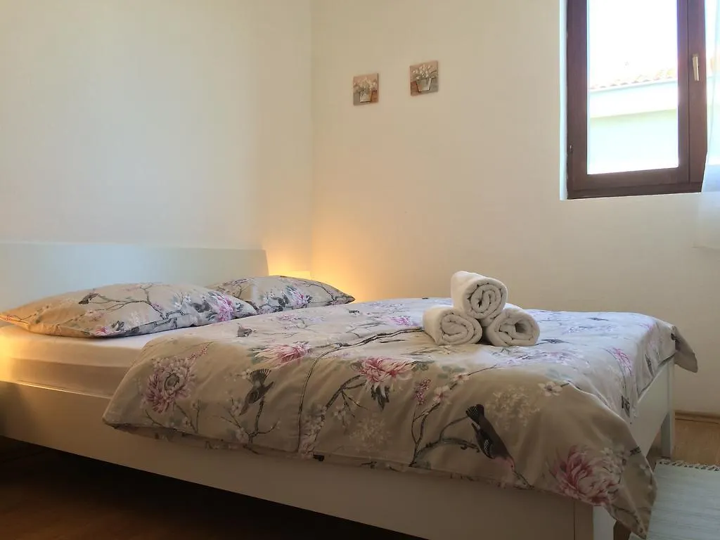 Apartments Parac