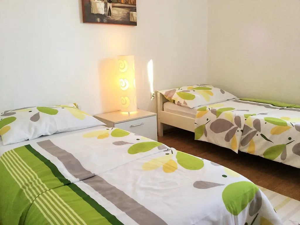 Apartments Parac